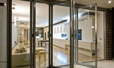 TOP NHỮNG MẪU CỬA NHÔM PHÒNG KHÁCH ĐÁNG MUA NHẤT HIỆN NAY